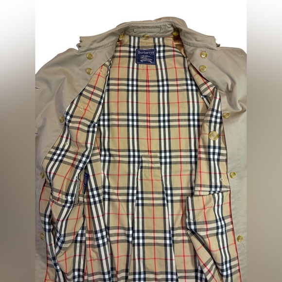 Burberrys’ Vintage Khaki Trench Coat, Men’s Size 40 Regular-Quality Made-Pre ‘99 - Picture 3 of 16
